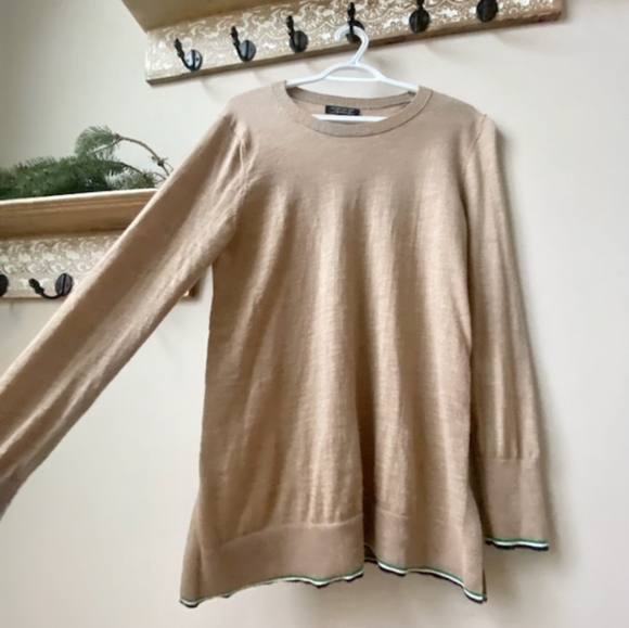 Banana republic fine merino wool sweater  M - Picture 4 of 4